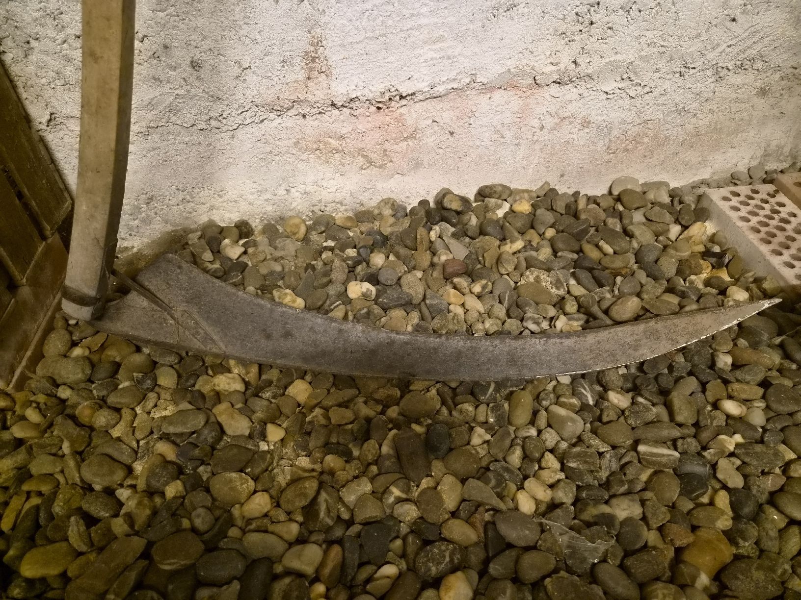 Tous les outils: Alte Sense Sägesse mit Holzgriff – D'occasion à Rüegsauschachen par Ctba82 1