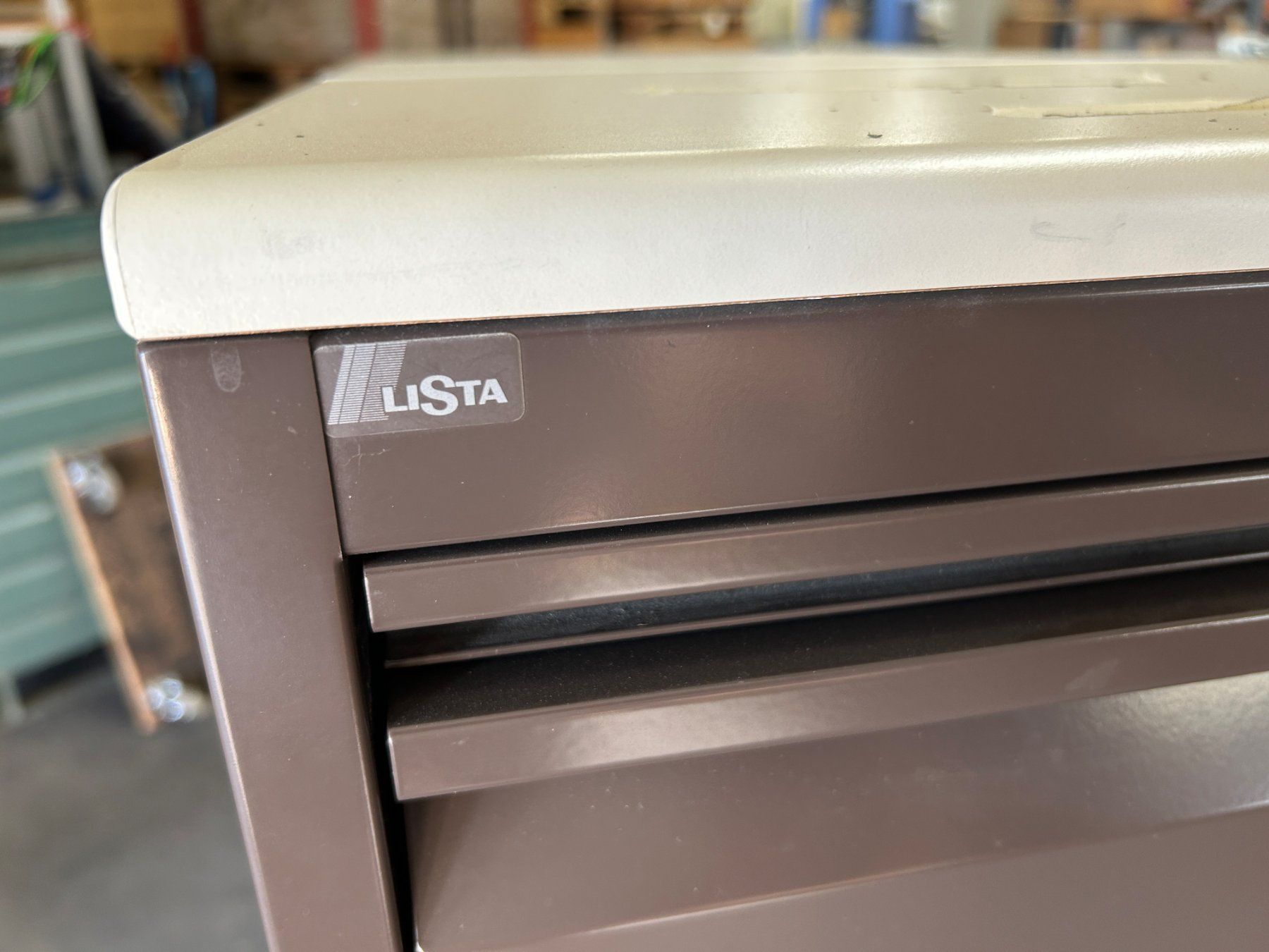 Lista Korpus: 6 Stück LISTA Metall Korpuse – Gebraucht aus Zofingen von Maschinenfabrik 1