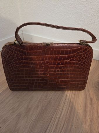 Sac à main vintage en crocodile