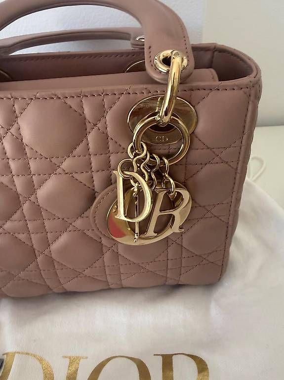 Dior Borse da donna: Small Lady Dior Bag – Usato da Schaffhausen venduto da aur_s787 4