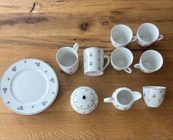 Kaffeeservice aus Porzellan floral weiss guter Zustand