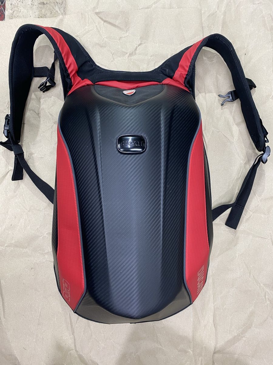 Ducati Zaini: Sac à dos Ducati de la marque OGIO – Usato da Romanel-s-Lausanne venduto da rico_mat