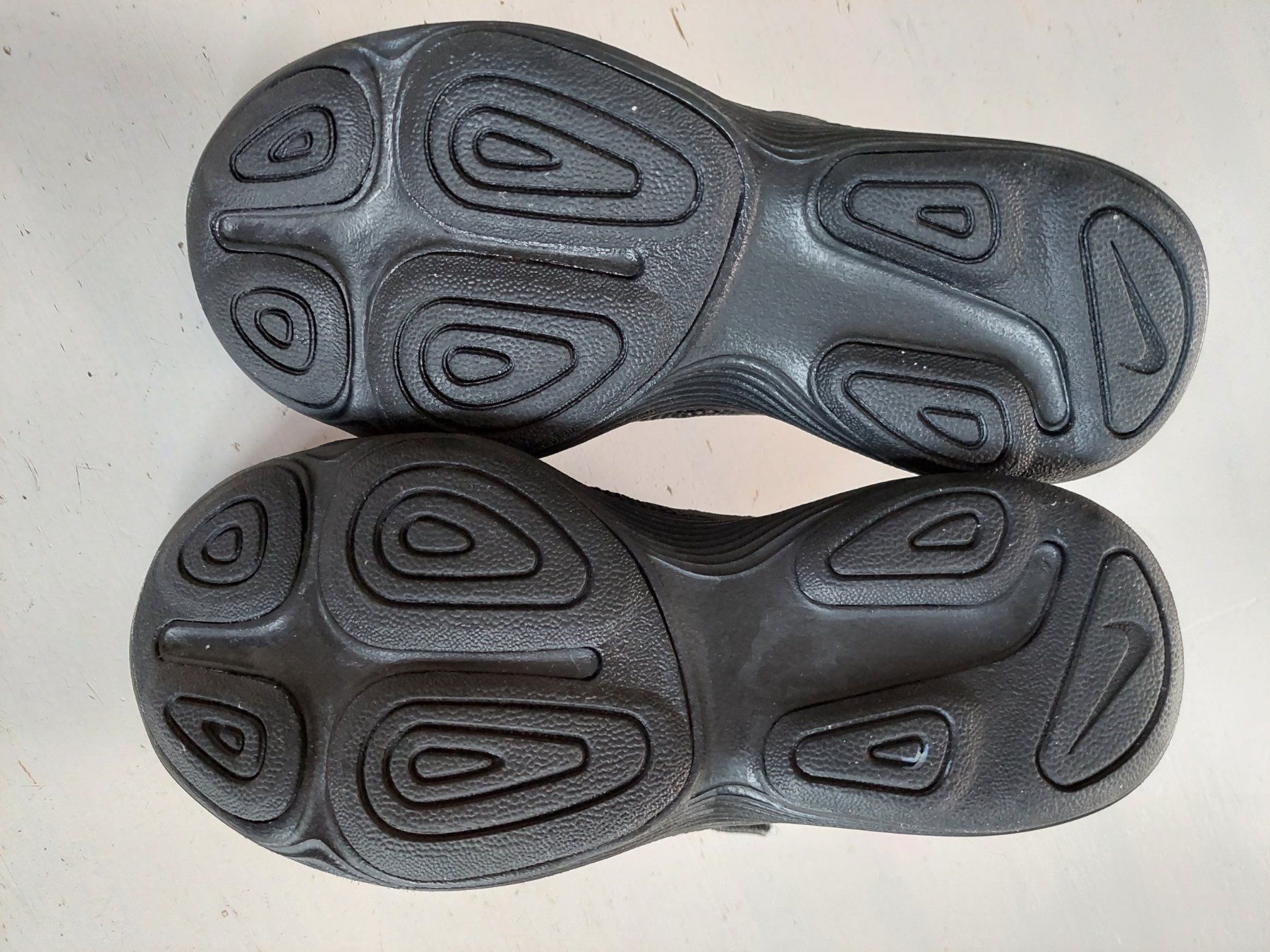 Nike Scarpe per ragazzi: Nike Halbschuhe / Turnschuhe Grösse 29 – Nuovo (secondo la descrizione) da Beckenried venduto da Havacola 4