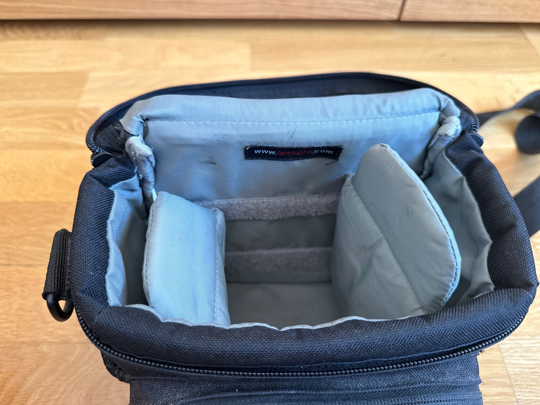 Lowepro Borse: Lowepro Kameratasche EX 140 – Usato da Bern venduto da Laura_E 5