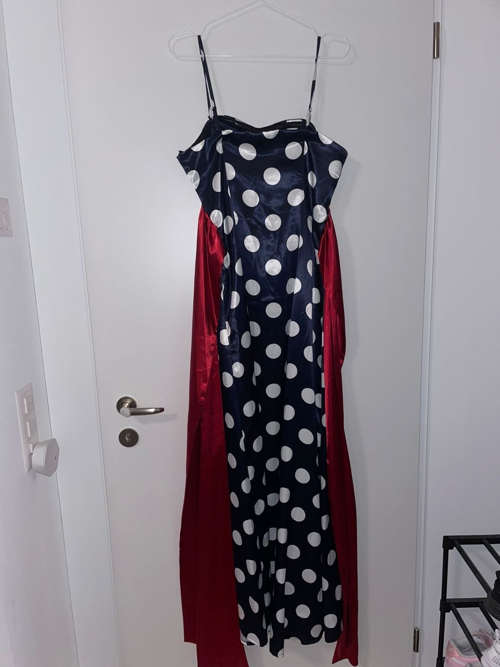 Robes: Abendkleid – Neuf (Voir description) à Bülach par dra_qnd7