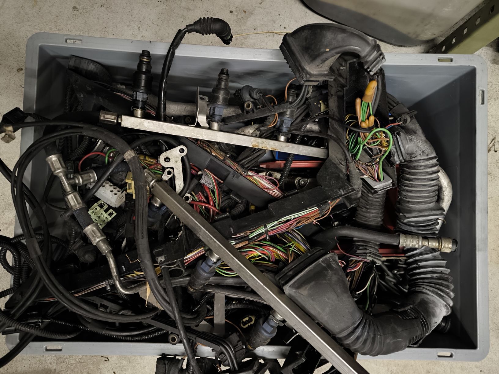 BMW Tutti pezzi di ricambio auto: Motorteile BMW S62 M5 E39 – Usato da Waldstatt venduto da itsab83 4