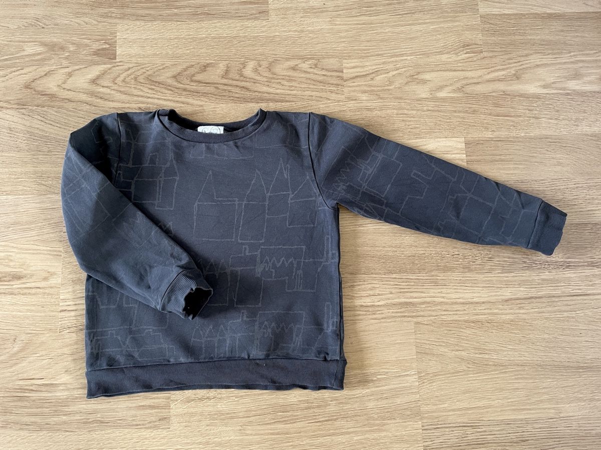 Pulls et sweat-shirts: Pullover | Gro | Grösse 116/122 eher Gr 104/110 – D'occasion à Zürich par samira12382