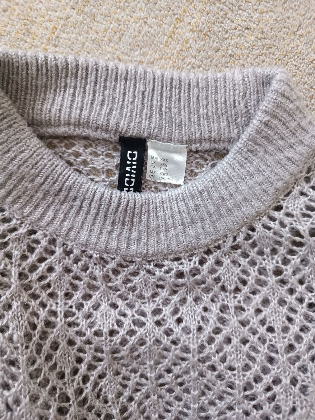 Maglioni & Felpe: PULL DIVIDED DE CHEZ H&M GRIS XXS – Usato da Sierre venduto da shirley04 4