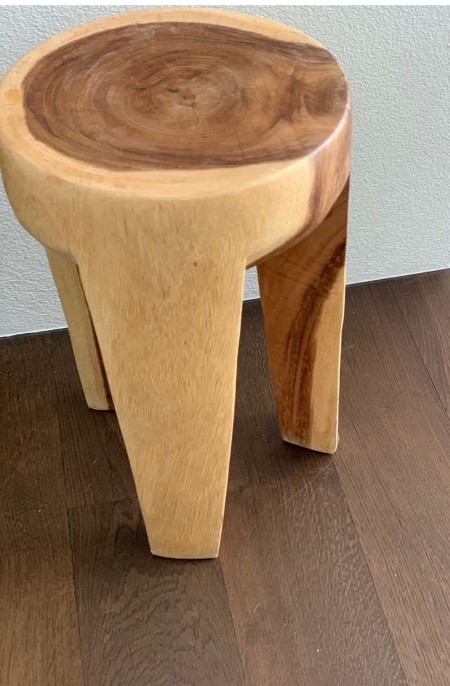 Sgabelli: Hocker aus Holz (zwei) – Usato da Küsnacht ZH venduto da ElenaPe 1