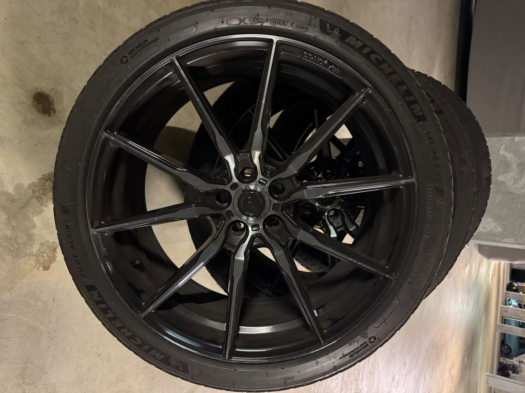 Cerchioni: Winterkompletträder Concaver CVR4 21" Mit Michelin Pilot – Usato da Belp venduto da pab_l6w5 3