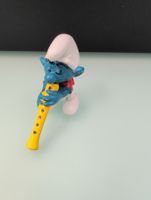 Figurine Schtroumpf musicien flûte jaune