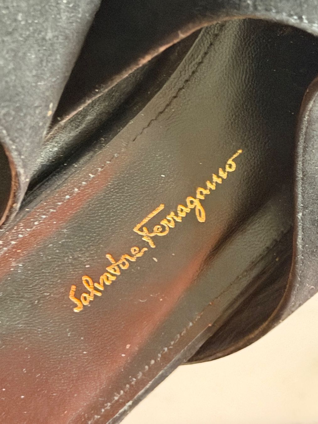 Salvatore Ferragamo Scarpe da donna: Salvatore Ferragamo Slipper Schwarz Gr 39,5 – Usato da Basel venduto da Blausara707 2