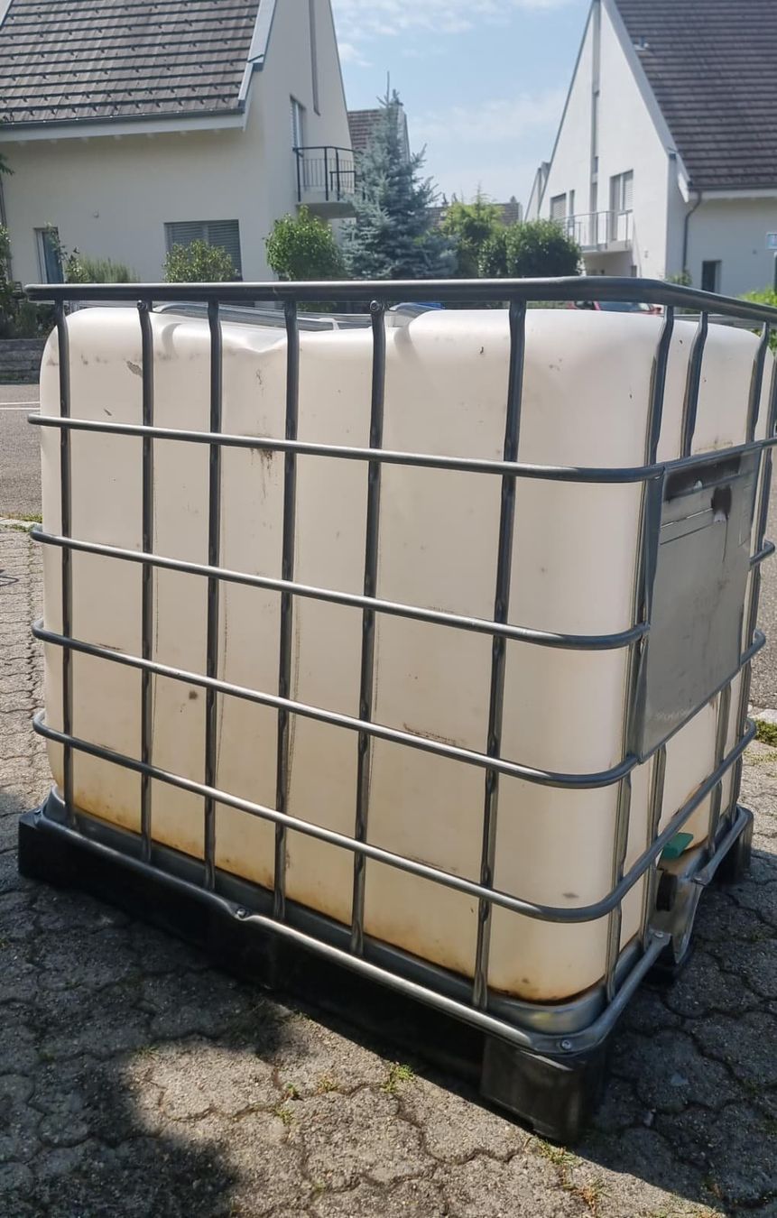 Tränken & Tröge: 3 IBC Wassertank 1000l Wasserbehälter Regenwassertank Garten – Gebraucht aus Wettingen von ray_boccia 6