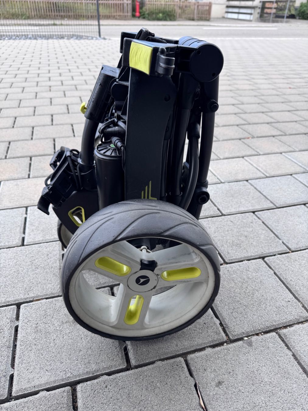 Motocaddy Trolley: Elektrotrolley Motocaddy M1 Pro DHC – Usato da Weinfelden venduto da Staffsky 6