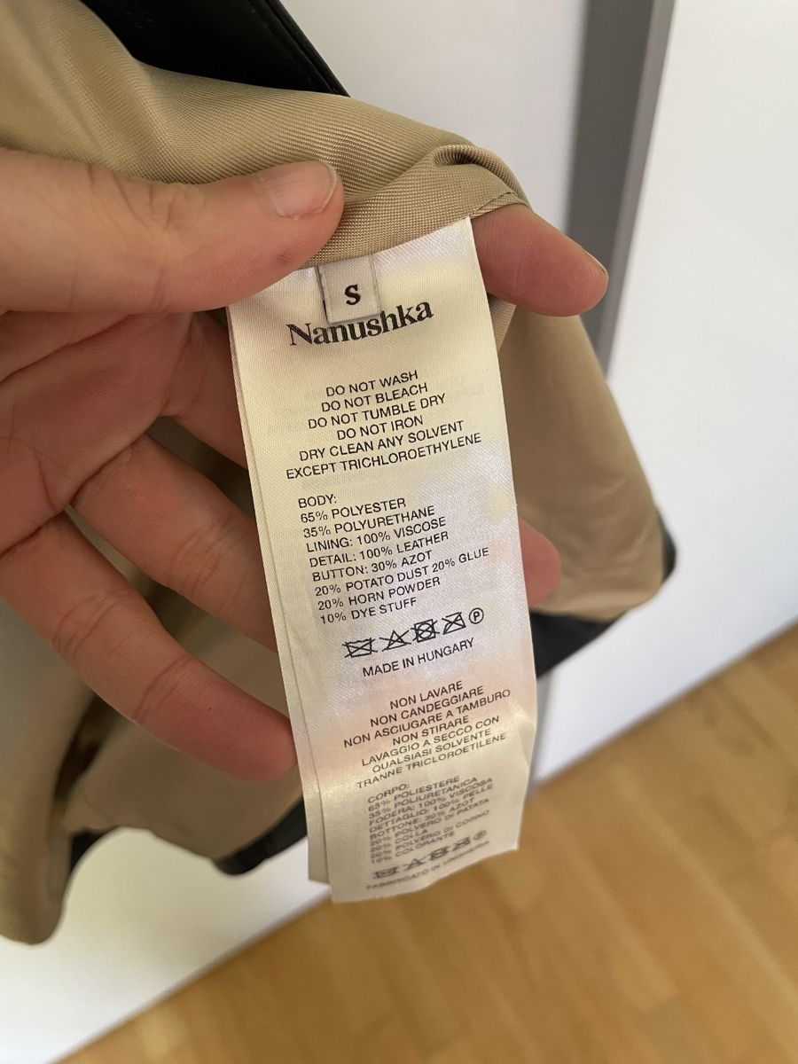 Nanushka Giacche: Nanushka oversized leather blazer black – Usato da Basel venduto da ana_6yp9 2