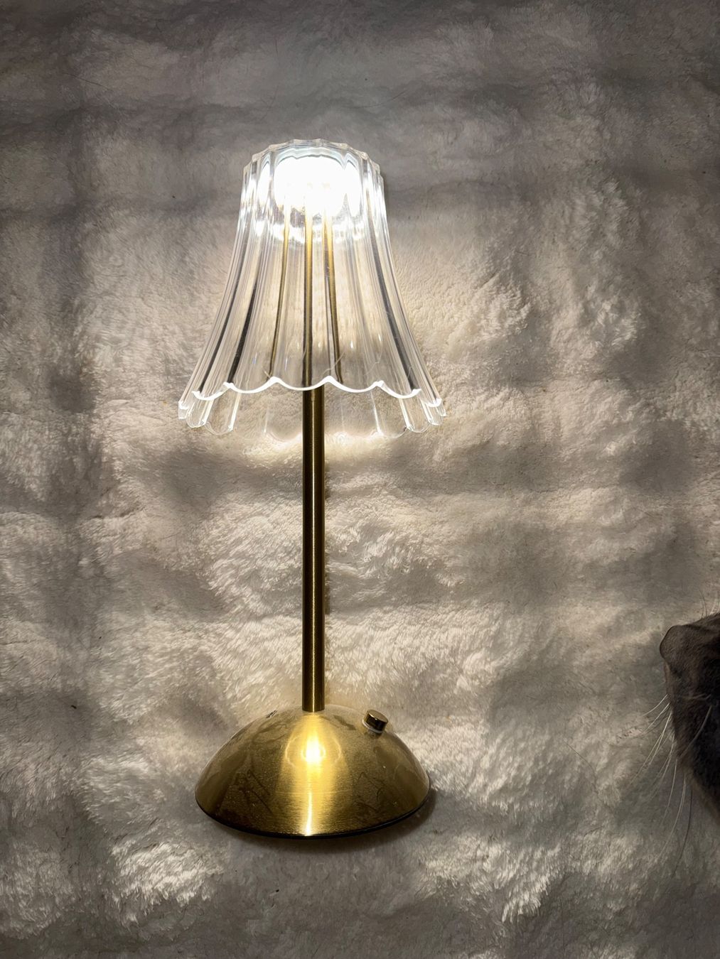 Lampen: Lampe de table LED dorée – Gebraucht aus Biel/Bienne von Rinee_G 3