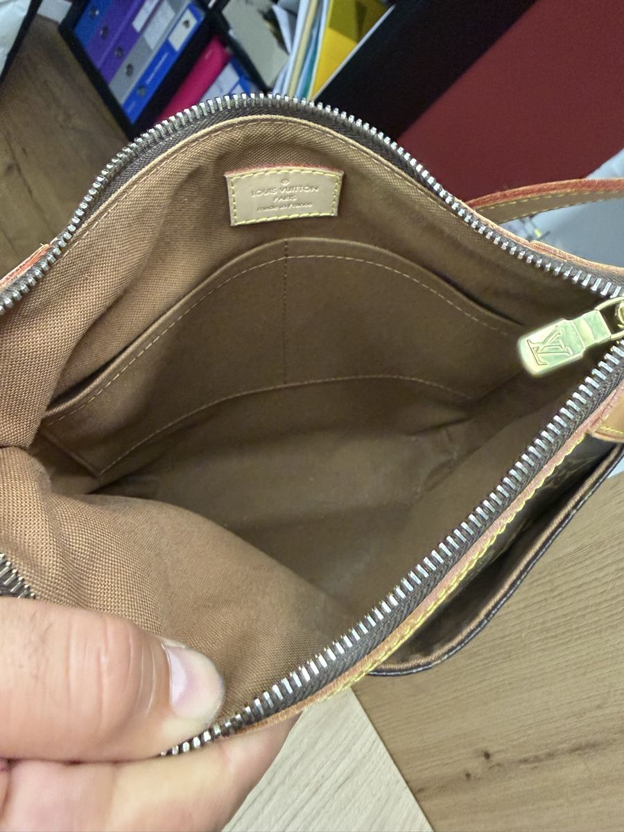 Louis Vuitton Taschen: Sac Louis Vuitton Odéon PM Monogram  – Gebraucht aus Fétigny von lab_6dry 7