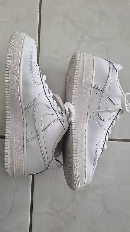 Scarpe da uomo: Weisse Nike Air Force 1 Sneakers – Usato da Winterthur venduto da cecii.mo 2