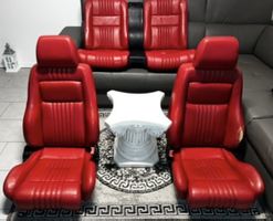 Sedili sportivi in pelle rossa Momo per Alfa Romeo GTV 916