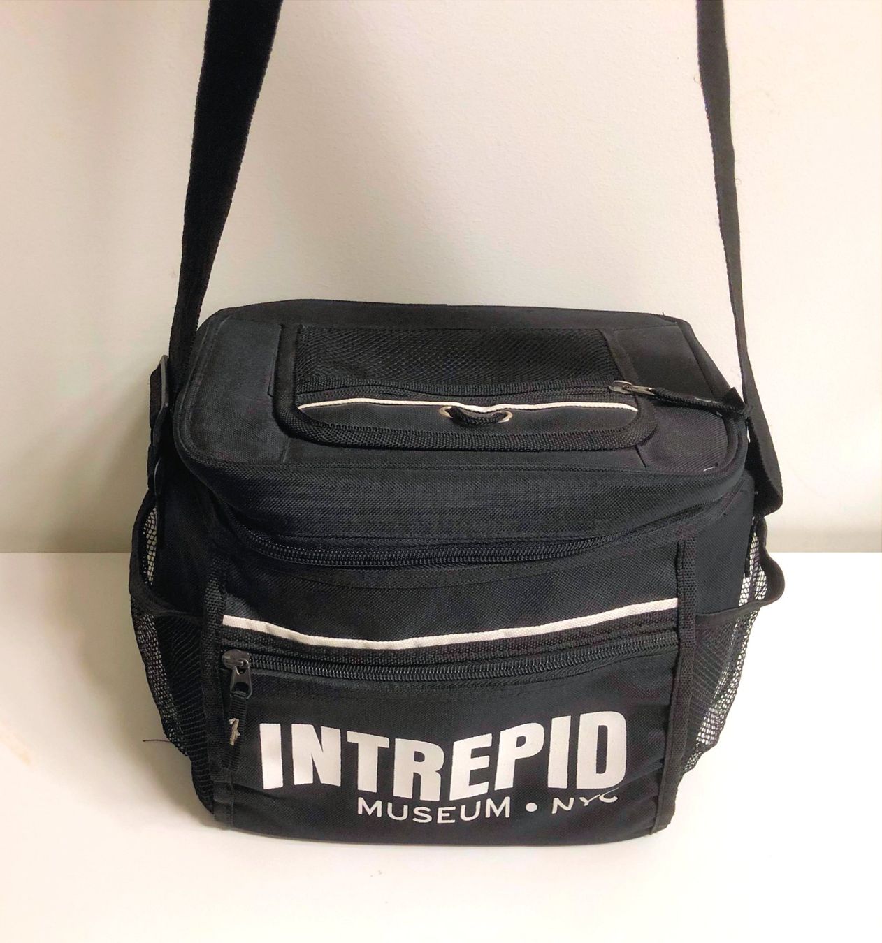 Taschen: Kameratasche "Intrepid" aus New York – Gebraucht aus Rüti ZH von Jasna89