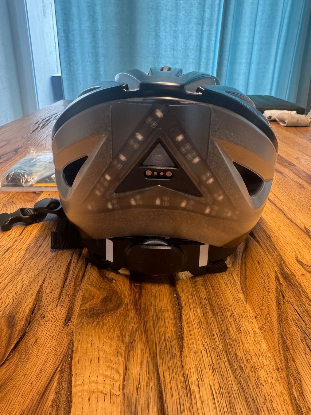 Helme: Lumos Kickstart Lite – Neu (gemäss Beschreibung) aus Moosseedorf von Lalolu92 5
