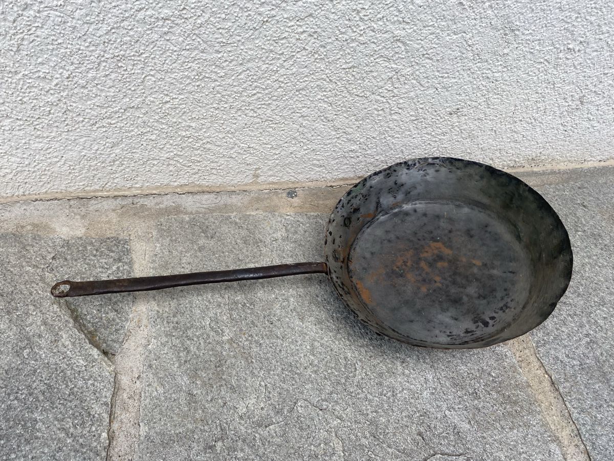 Padelle: Alte Kupferpfanne Antik – Usato da Castasegna venduto da duck007 1