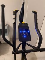 DOMYOS Elliptique d'entraînement 520 auto-alimenté connecté