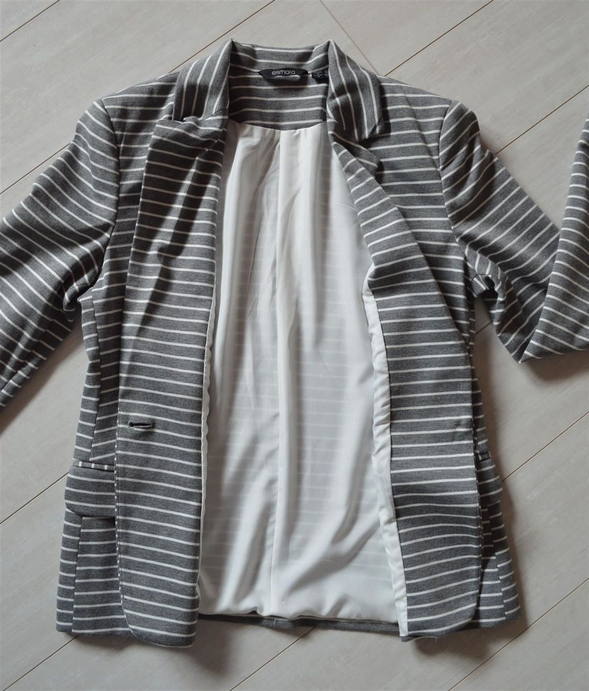 Giacche: Sweatjacke - Blazer Grösse 36 / neuwertig – Nuovo (secondo la descrizione) da Einigen venduto da Pretorius66 6