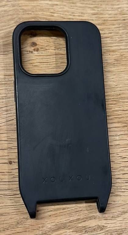 Coques & Protection écran: XOUXOU Hülle iPhone 15 Pro  Schwarz – D'occasion à Bottmingen par cinchispa