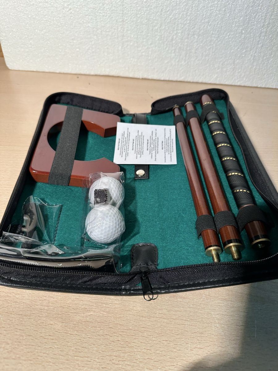 Mazze & Set: Set de golf putting d'intérieur portable neuf – Usato da Lausanne venduto da artnouveau04 3