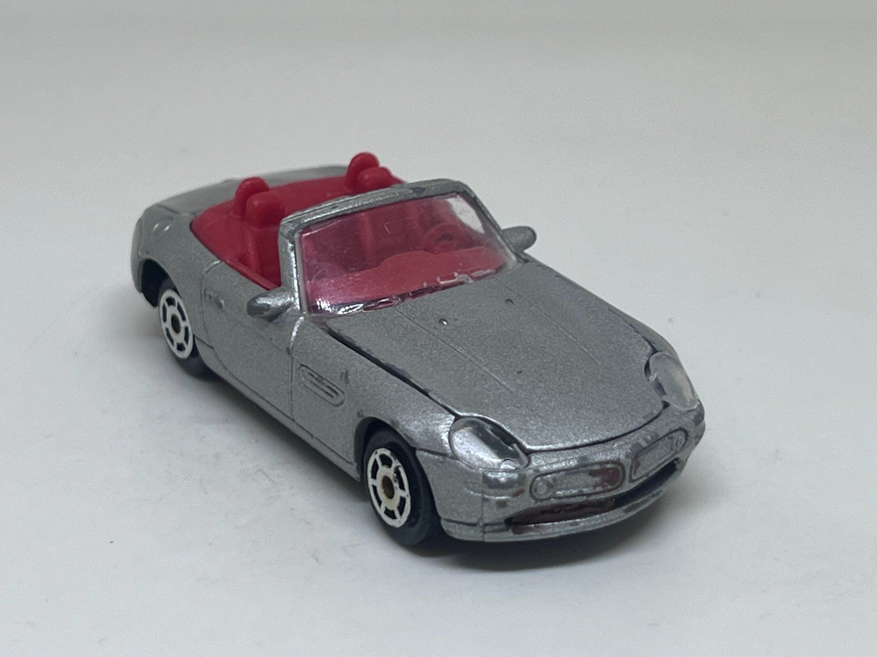 Majorette Voitures modèles: Majorette BMW Z8 #619 – D'occasion à Wildegg par LaaBoutique