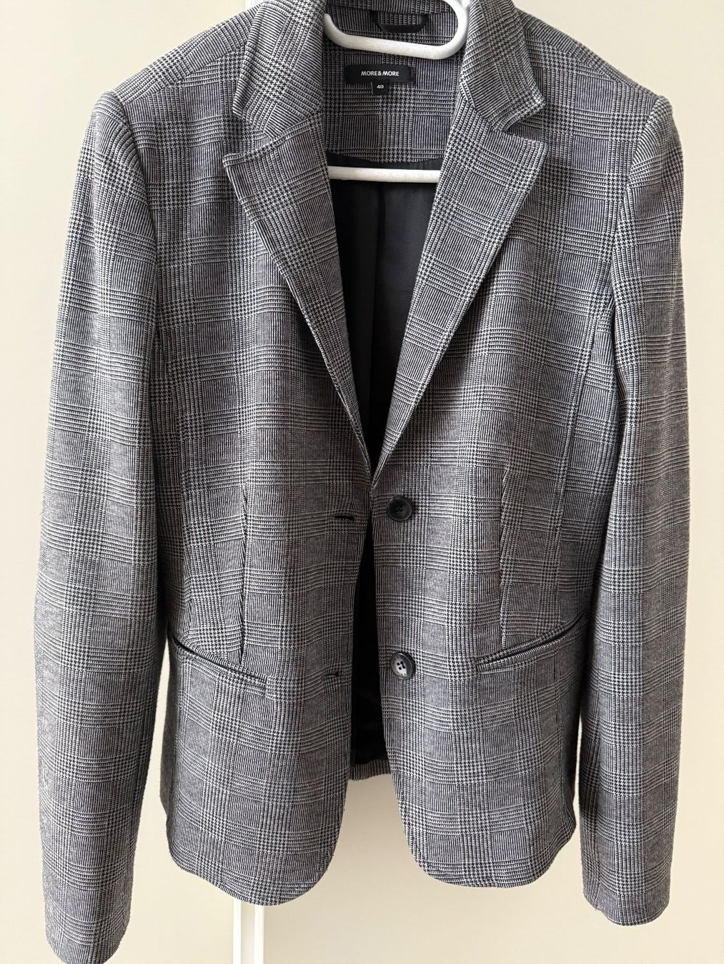 More & More Giacche: Blazer "More&More", Gr. 40 – Usato da Diepoldsau venduto da Luec0