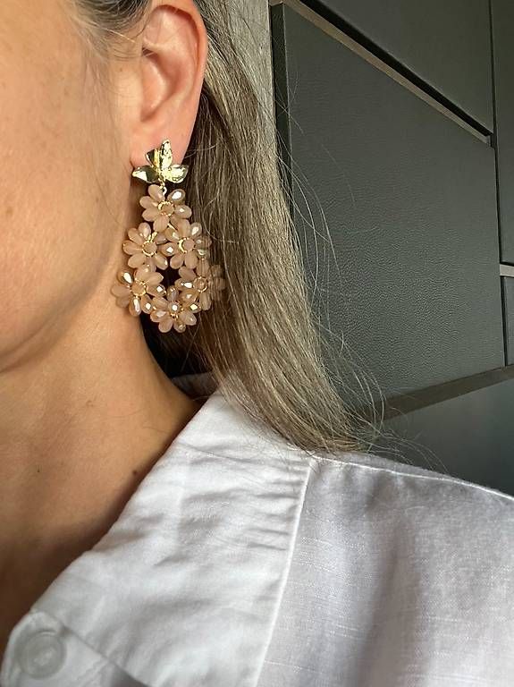 Ohrringe & -stecker: Swarovski Perlen Ohrringe Nude Gold – Gebraucht aus Buchs SG von jco_st8t 2