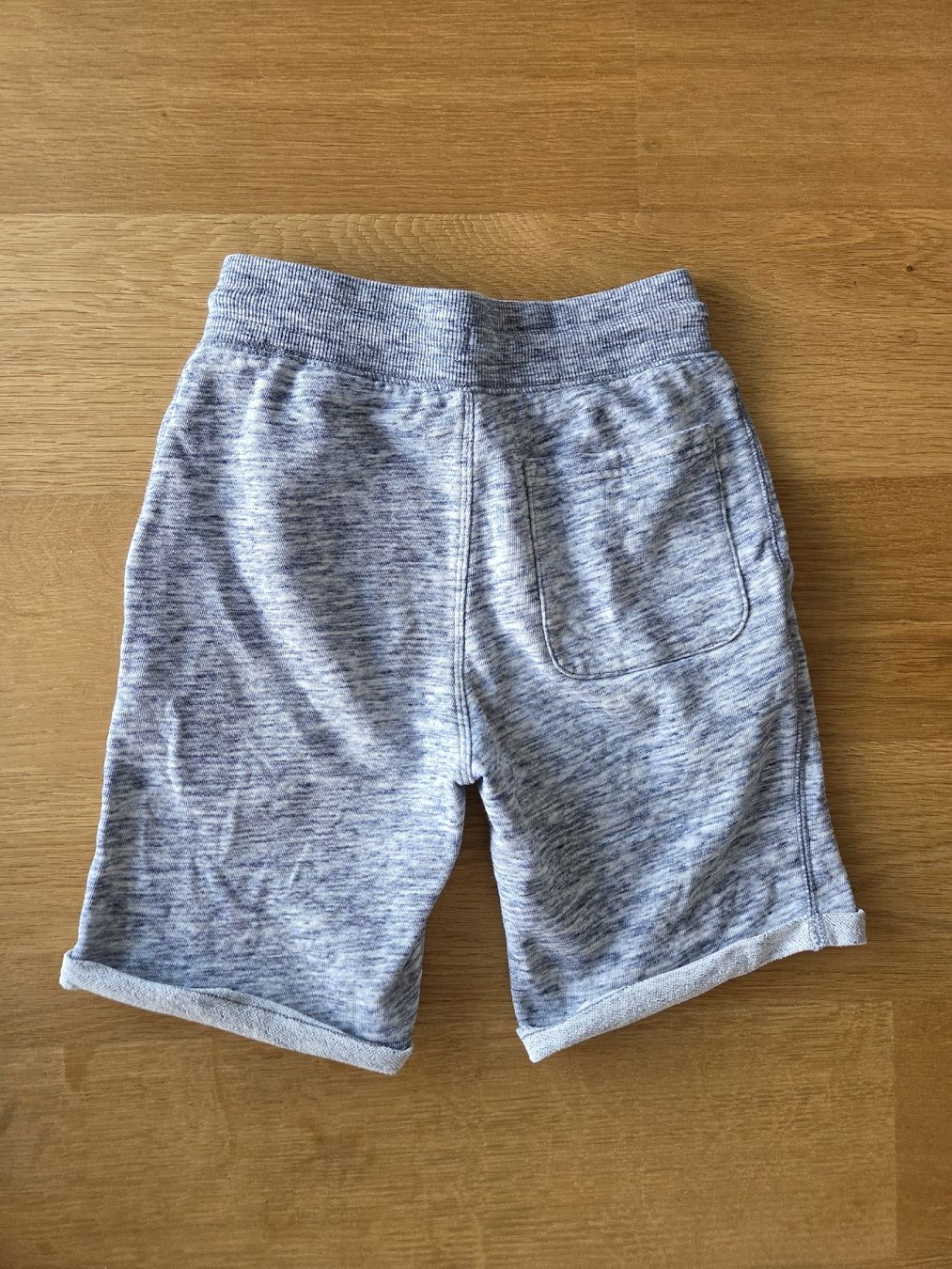 H&M Pantalons: Shorts Gr. 134 Junge Sport Team – D'occasion à Villars-sur-Glâne par richardette 1
