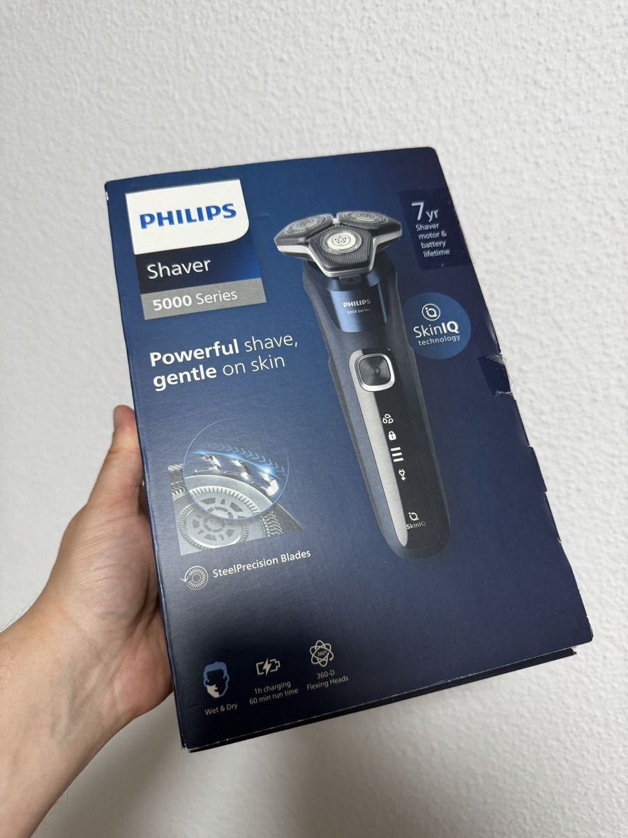 Philips Rasoirs & Lames de rasage: Philips Rasierer 5000 Series  – D'occasion à Niederbipp par yar_tf6f