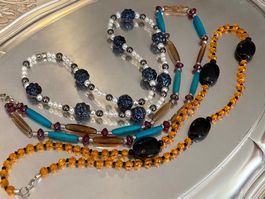 Lot 3 colliers vintage