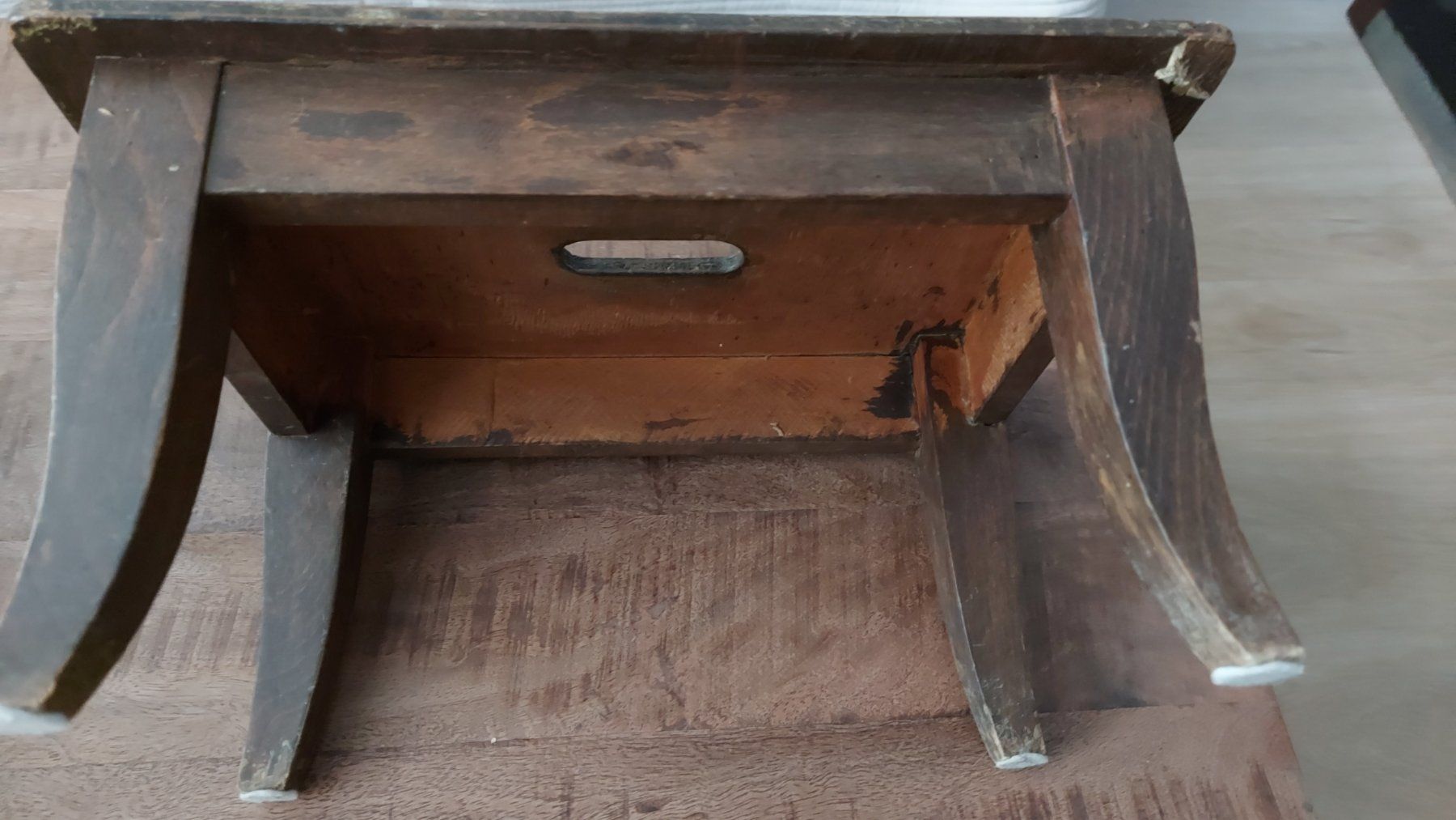 Tabourets: Alter Fussschemel – D'occasion à Altstätten SG par Life5 1