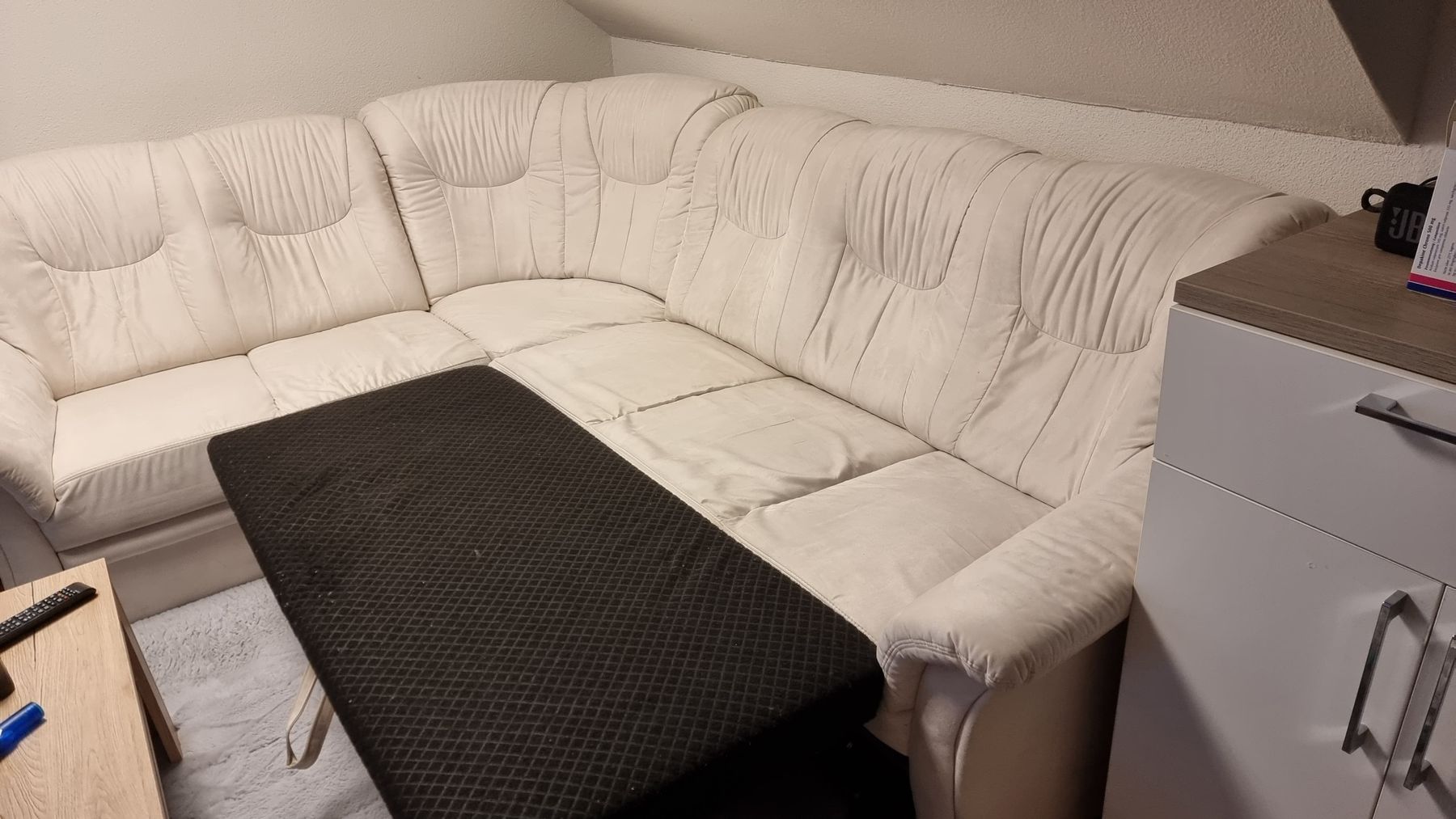 Sofas: Ecksofa mit schlaffunktion – D'occasion à Lengnau AG par Rockethawk 5