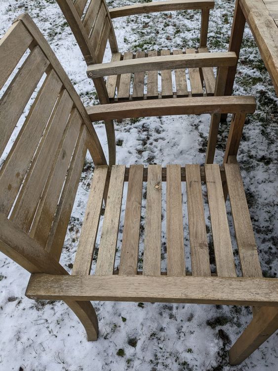 Gartentisch aus Holz, ausziehbar, inkl. 4 Stühle Kaufen auf Ricardo
