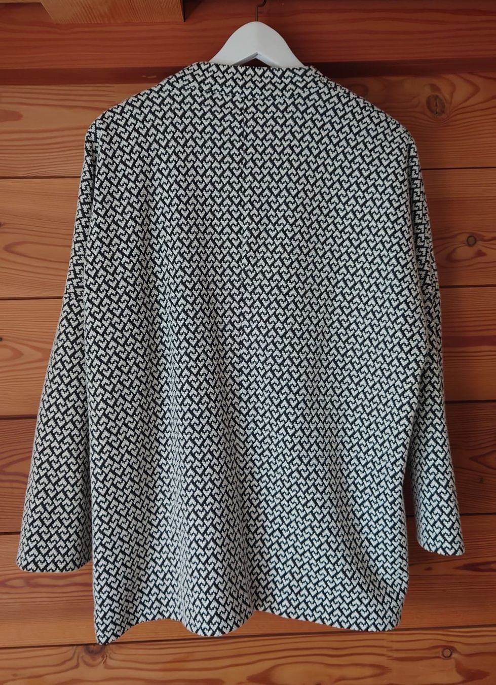 Jacken: Lose Jacke aus schönem Webstoff – Gebraucht aus Frutigen von Pixele10 1