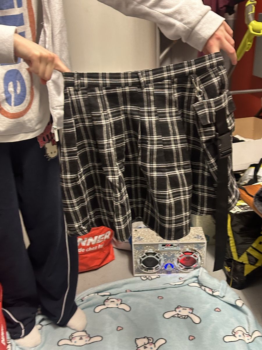 Röcke: Mini Plaid Skirt with small bag - emo Y2K – Gebraucht aus Zofingen von cva_w7vn 2