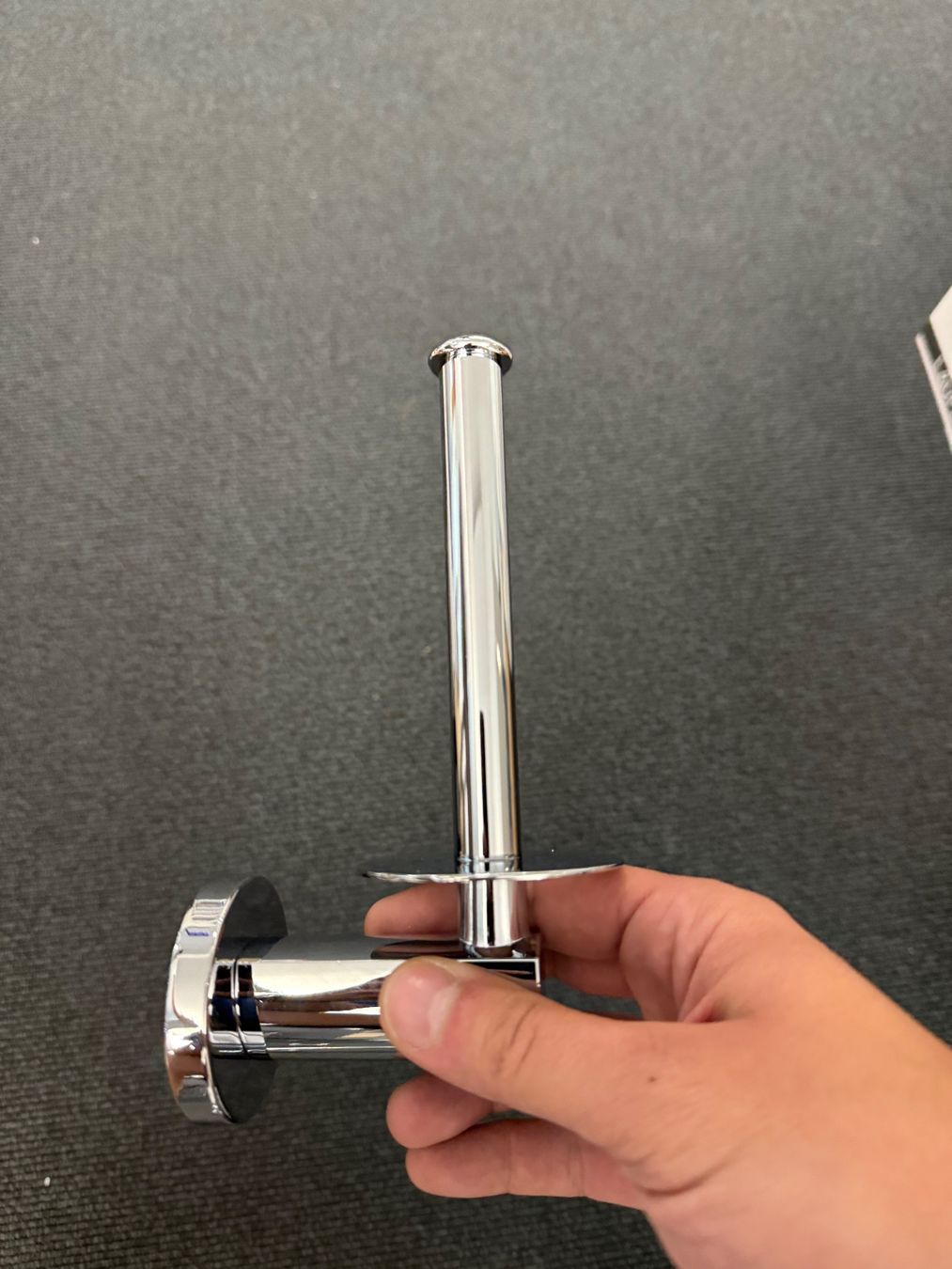Fixations: Reservenrollenhalter ProCasa Uno – Neuf avec emballage d'origine à Frauenfeld par nic_6k7b 1