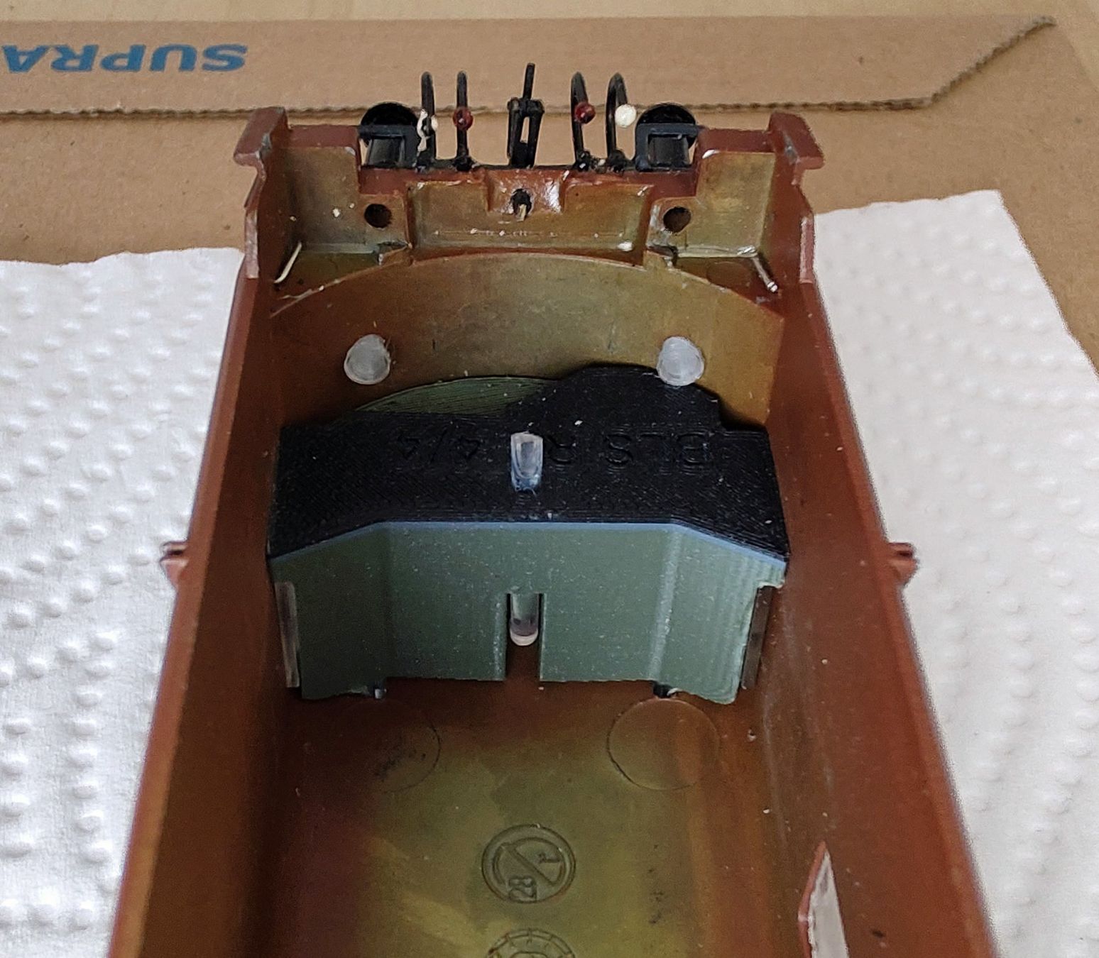 Hag Modellini di ferrovie: Führerstände und Lichtleiter Hag BLS Re 4/4 – Nuovo (secondo la descrizione) da Münsingen venduto da Rufer34 2