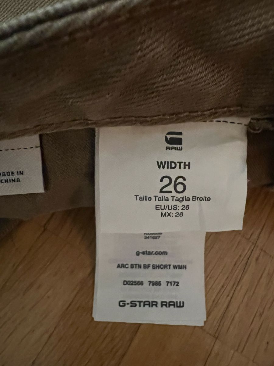 G-Star Jeans: G-Star Short Gr. 26 – Usato da Binz venduto da jousi7 2
