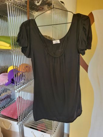 Élégance Luxus Seidentop Schwarz mit Raffung – Gr. 36 – NEU