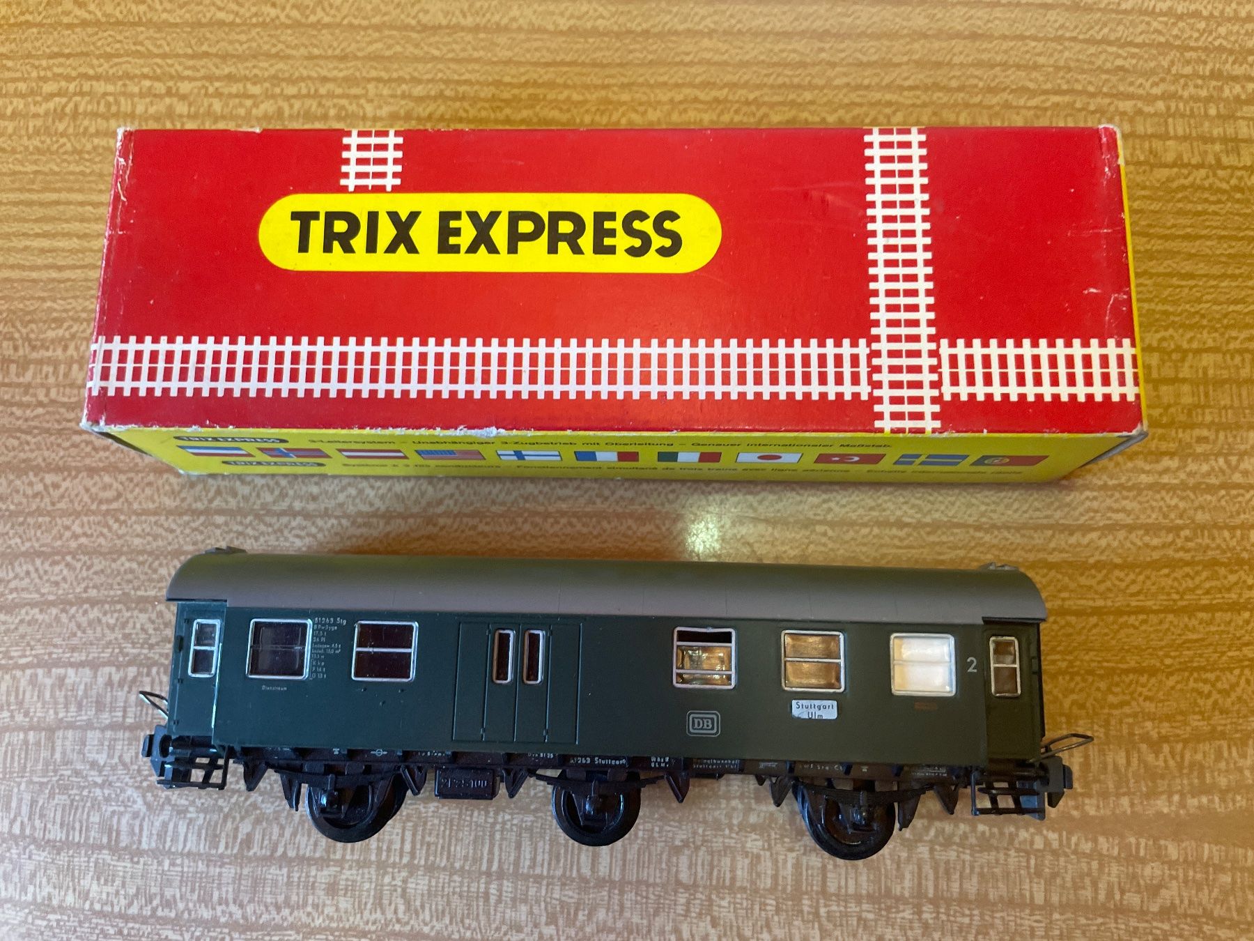Trix Trains électriques: Trix Express H0 3327 DB grün – D'occasion à Suhr par Daneli7 4