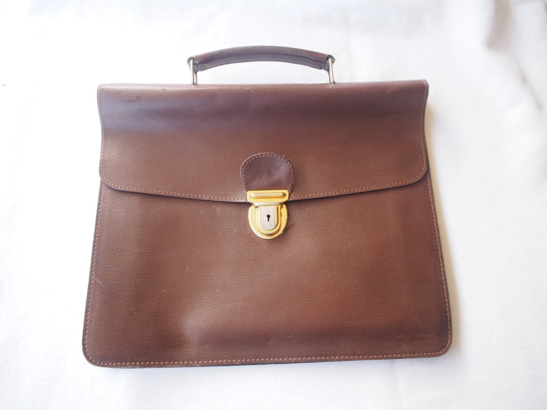 Borse: Cartable cuir véritable – Usato da Meyrin venduto da SRemka