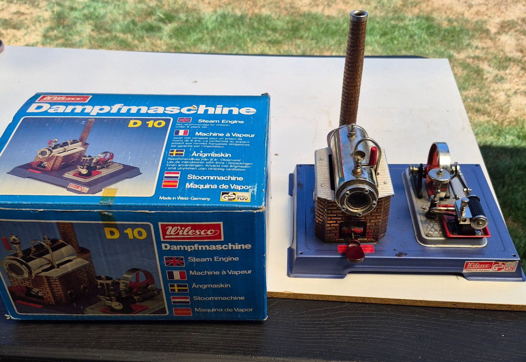 Wilesco Kits de montage: Wilesco Dampfmaschine – D'occasion à Bichelsee par guy_y7n7