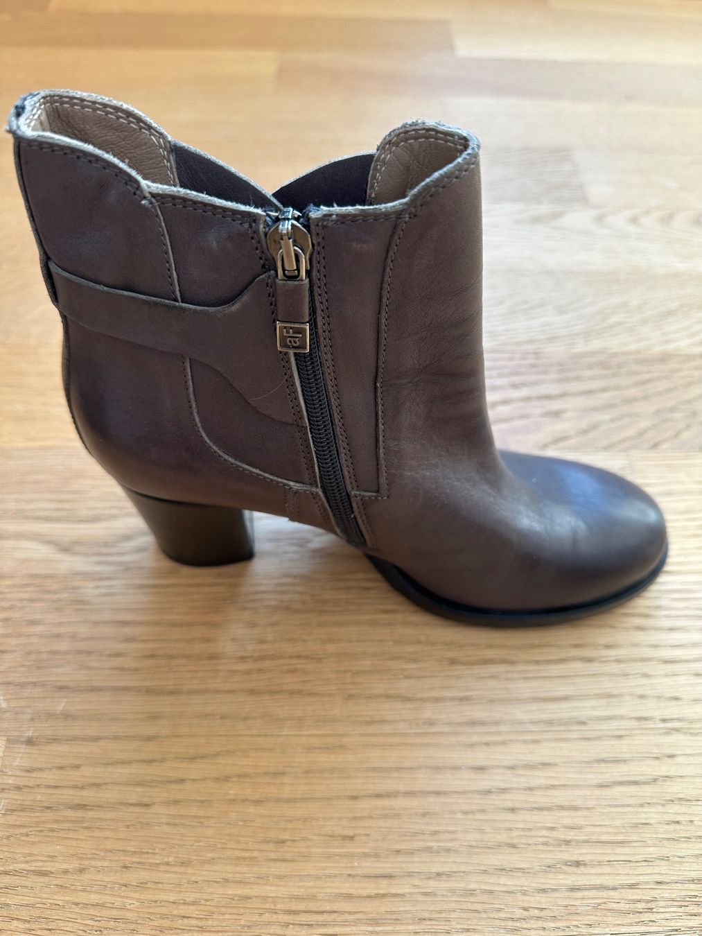 Damenschuhe: Damenstiefel – Gebraucht aus Zollikon von BeatriceN01 2