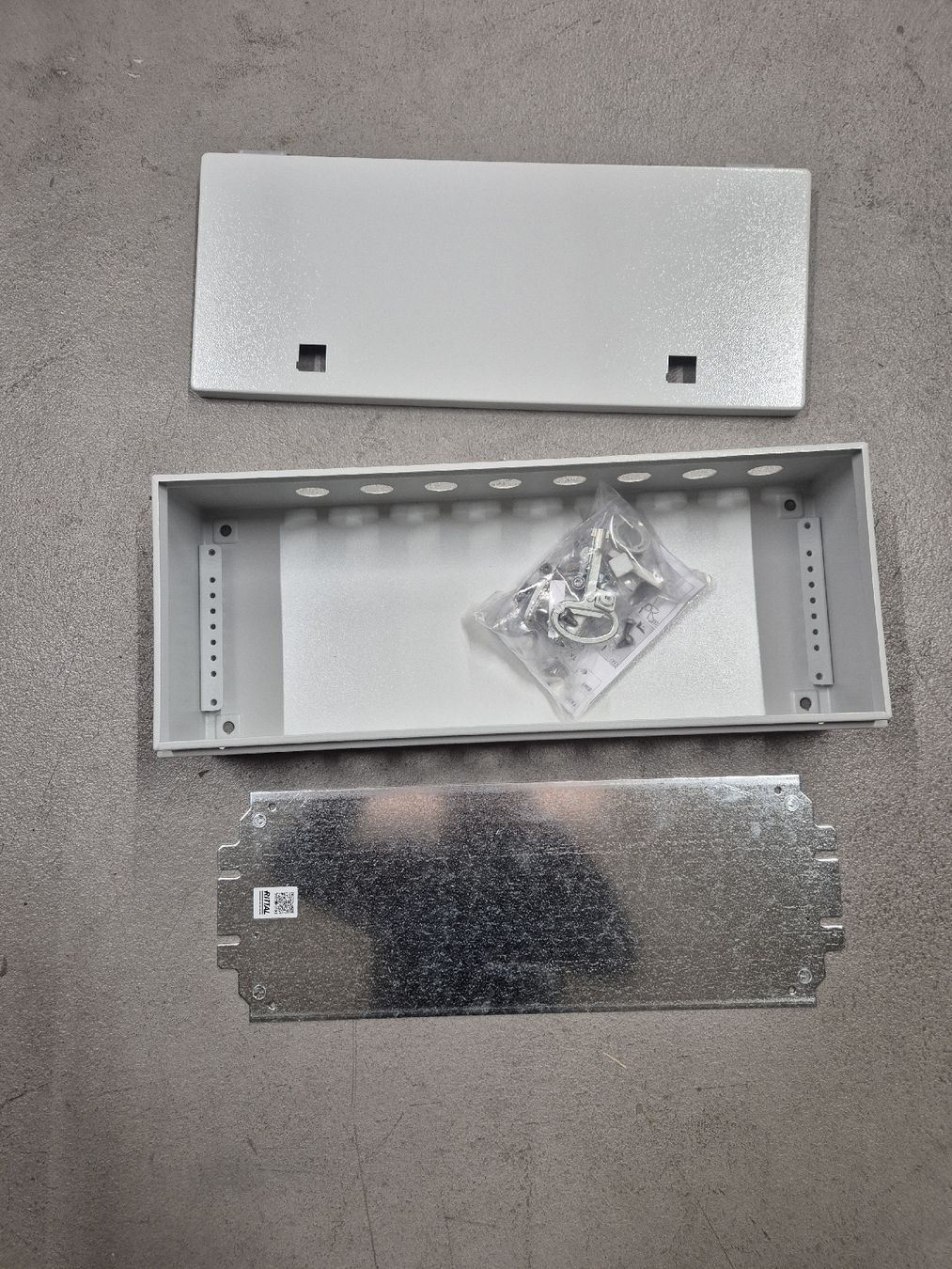 Alimentazione elettrica: Rittal E-Box KX1557.000 Robuster Elektro Verteilerkasten – Nuovo (secondo la descrizione) da Thalwil venduto da Moritz.A 3